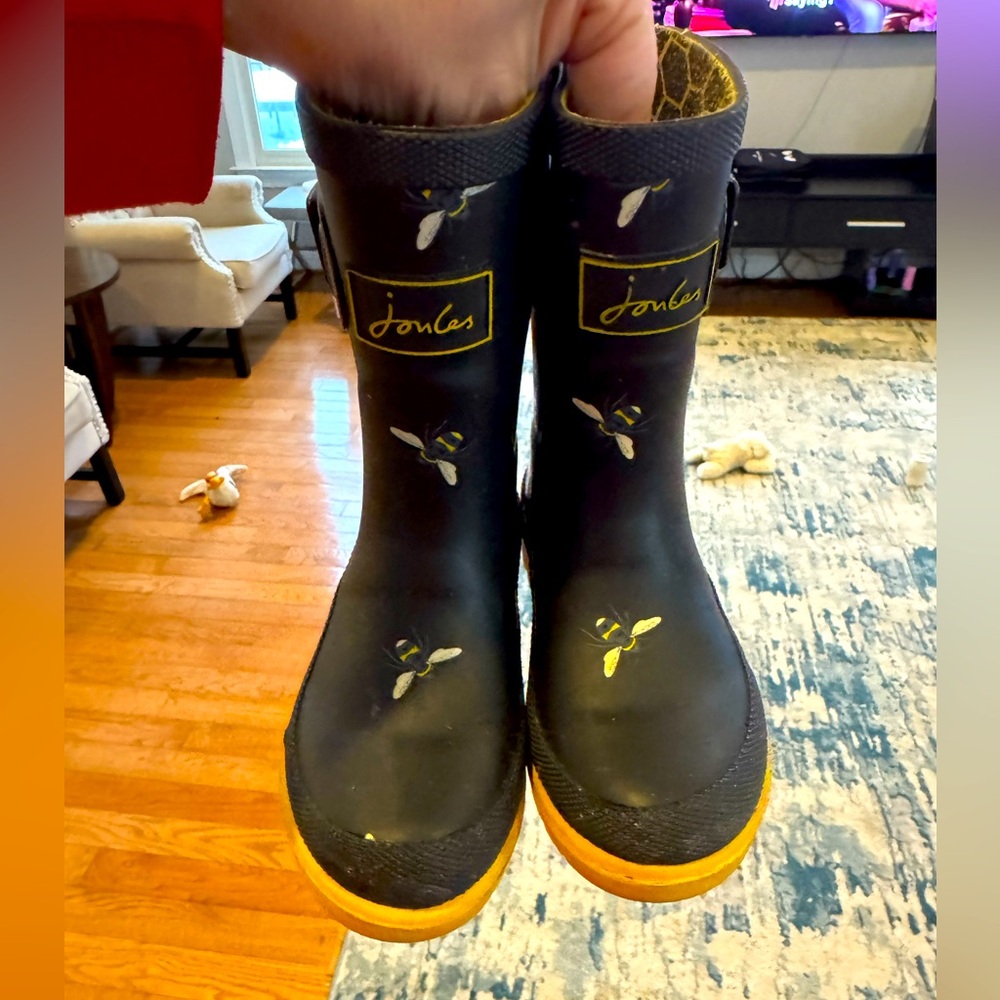 Girls size 10 rain boots Joules